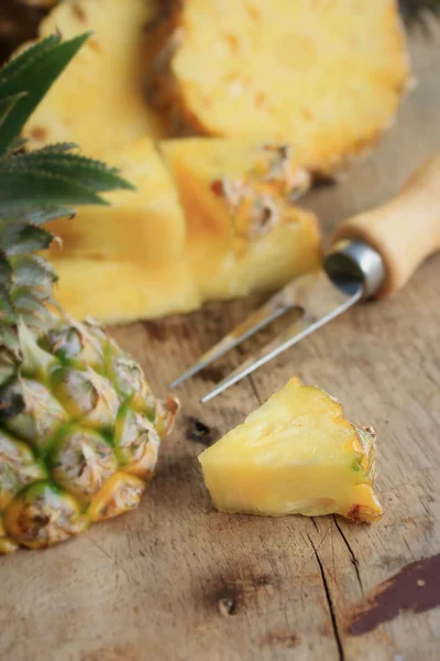 Ananas frais fruits sucrés — Photo