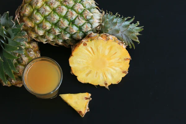 Ananas frais au jus — Photo