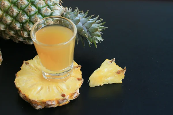 Ananas frais au jus — Photo