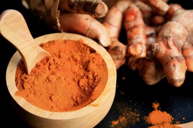 taze zerdeçal tozu ile