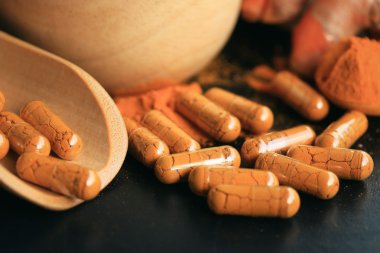 kapsül ile taze zerdeçal