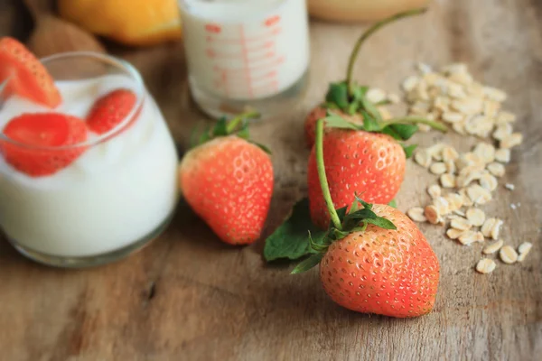 Yogurt smoothie fresh strawberry — Stock Photo, Image