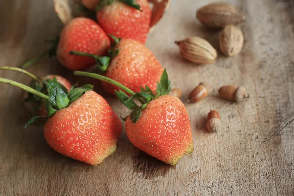 Leckere frische Erdbeerfrüchte — Stockfoto