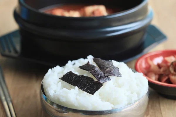 Sopa de kimchi - comida coreana —  Fotos de Stock