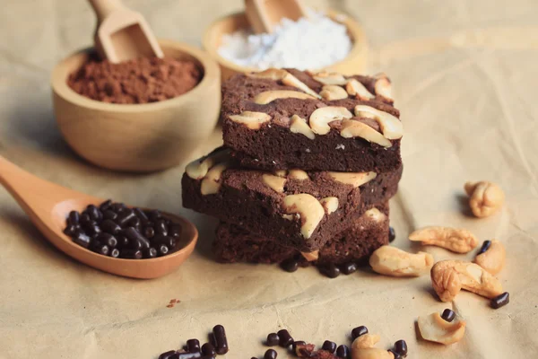 Chocolate brownie with cashew nuts — Stock Photo, Image