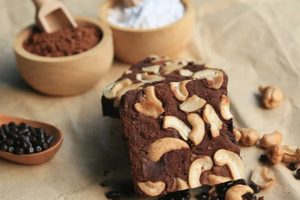 Chocolate brownie with cashew nuts — Stock Photo, Image