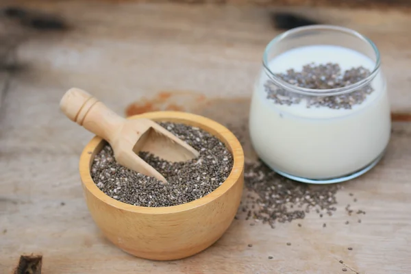 Chia semen čerstvé mléko — Stock fotografie