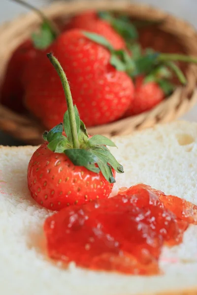 Marmellata di fragole frutta fresca — Foto Stock