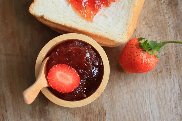 Mermelada de fresa frutas frescas — Foto de Stock