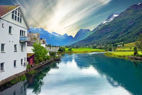 Norveç - kırsal manzara, Olden — Stok fotoğraf