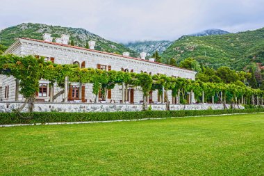 Karadağ - Queens Beach, Budva eski otel.
