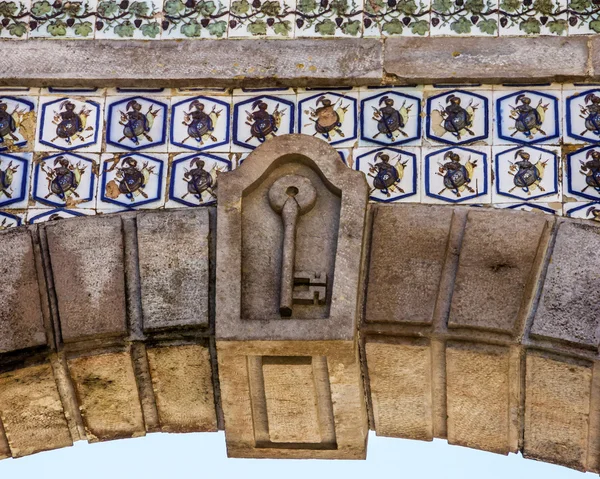 Element bramy pałacu Quinta da Regaleira, Sintra, Portugalia. — Zdjęcie stockowe