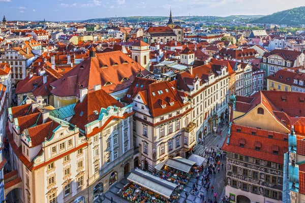 Πράγα, Δημοκρατία της Τσεχίας - 2 Μαΐου 2016: παλιά πόλη, πλατεία Staromestska — Φωτογραφία Αρχείου