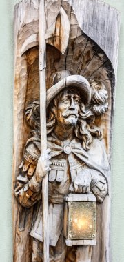 Bavyera, Almanya - 13 Temmuz 2016: Oduncu Oberammergau Almanya'da ahşap rakam