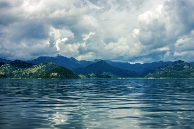 İşkodra Gölü akşam peyzaj, Karadağ