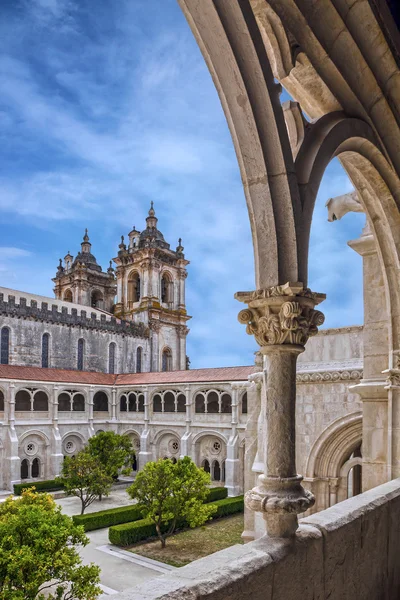 Portugal, Alcobaca Iglesia medieval del monasterio católico romano — Foto de Stock