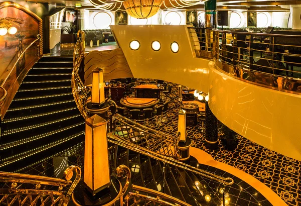 Cruise Gemi Splendida - 8 Temmuz 2016: Merdiven, iç cruise liner Splendida, Msc