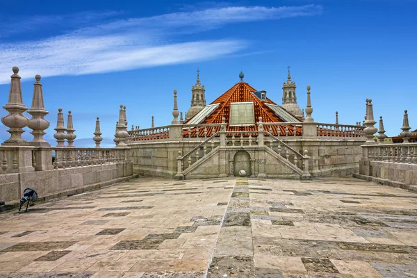 Aussichtspunkt auf dem Dach des berühmten Klosters Saint Vicente de Fora — Stockfoto