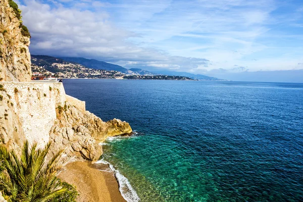Principado de Mônaco e Monte Carlo. Mar resort praia de areia — Fotografia de Stock