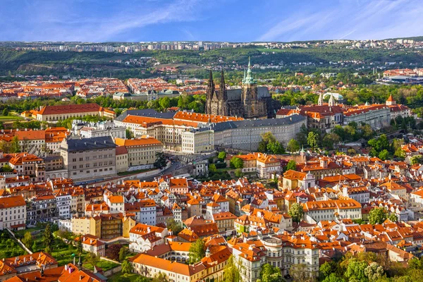Castillo de Praga y Catedral de San Vito, República Checa. Panorama — Foto de Stock