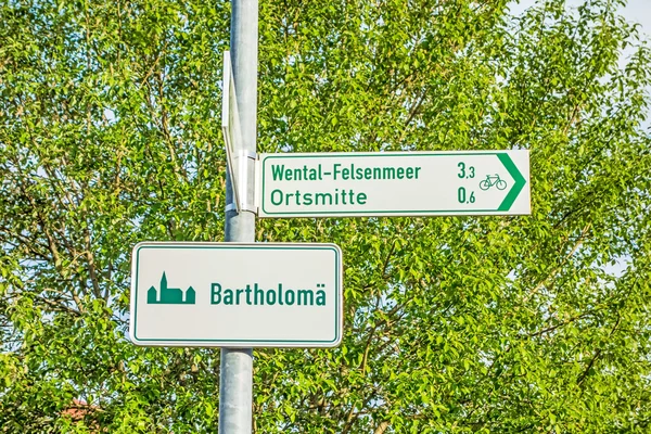 Radwegschild, bartholomae - wental-felsenmeer — Stockfoto