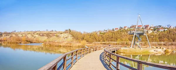 Rezerwat przyrody "Zugwiesen" wieża z molo panorama, Poppenweiler, Ludwigsburg — Zdjęcie stockowe