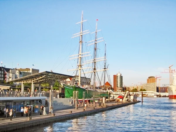 Navio à vela Rickmer Rickmers, Hamburgo St. Pauli, Landungsbrucken — Fotografia de Stock