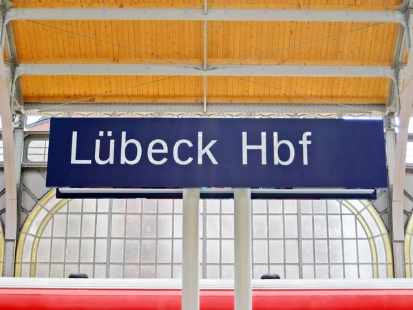 Luebeck Alemania Mayo 2008 Firma Estación Ferroviaria Luebeck Hbf Hauptbahnhof — Foto de Stock