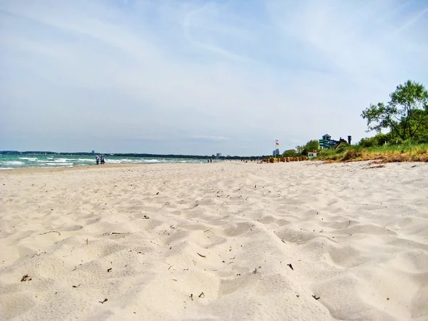 Plaży w Timmendorfer Strand, Morze Bałtyckie, Niemcy — Zdjęcie stockowe