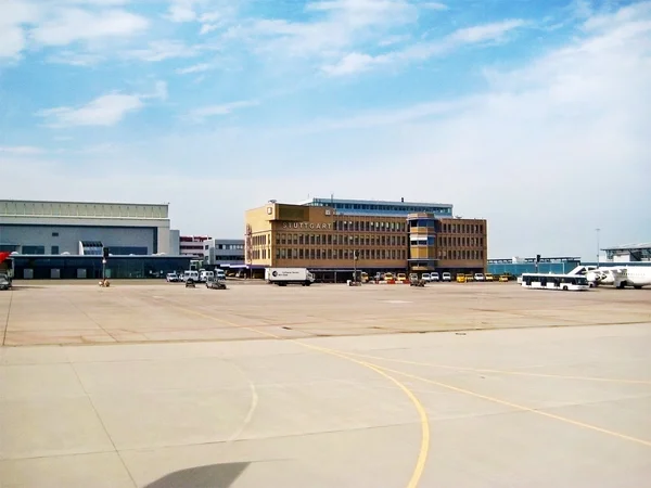 Stuttgart Tyskland Maj 2008 Terminal Märkt Med Stuttfart Flygplatsen Echterdingen — Stockfoto