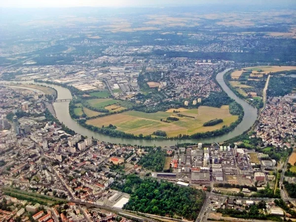 Frankfurt district Fechenheim, river Main loop — Stock Photo, Image