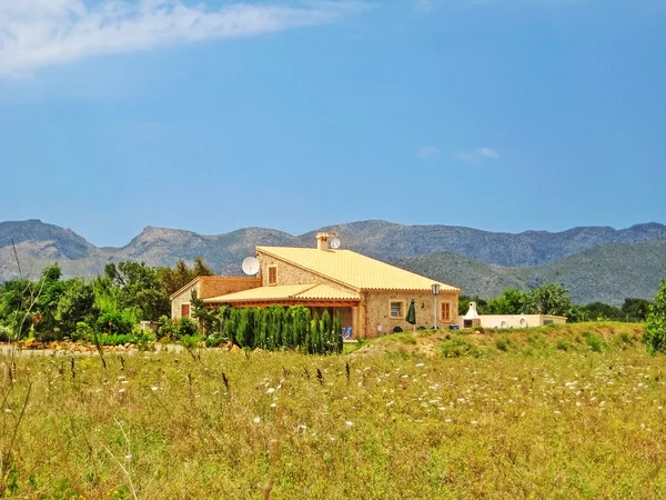 Finca / Ferienwohnung in ländlicher Landschaft — Stockfoto