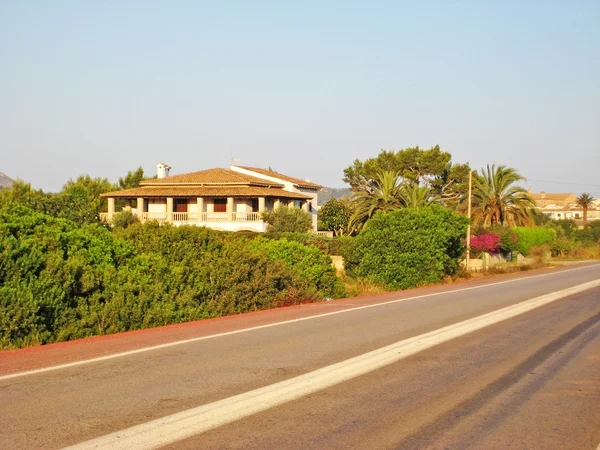 Finca / vacation rental home with palms — Stock Photo, Image