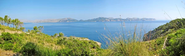 Bay of pollenca, Formentor peninsula - north coast of Majorca — Stock Photo, Image