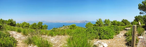 A pollenca, Formentor félszigetről - Mallorca északi partján öböl — Stock Fotó