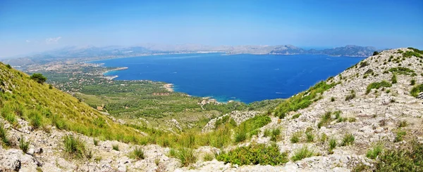 A pollenca, Formentor félszigetről - Mallorca északi partján öböl — Stock Fotó