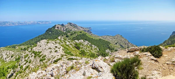 Baía de Pollenca, Península de Formentor - costa norte de Maiorca — Fotografia de Stock