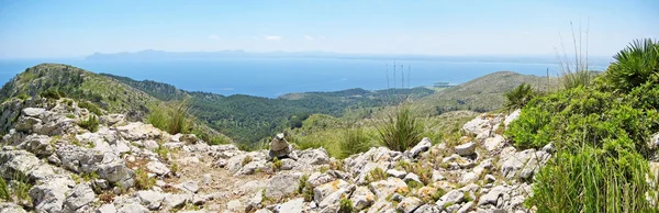 贝尼多姆湾全景 马略卡岛 西班牙 视图从山峰的半岛维多利亚对高尔夫俱乐部 Alcanada — 图库照片