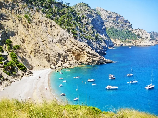 Coll Baix, beroemde baai / strand in het noorden van Mallorca — Stockfoto
