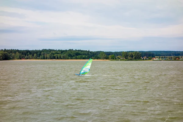 Altmuehlsee szörfözés / szörfös — Stock Fotó