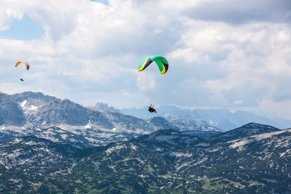 Paragliding at the Dachstein Mountains — Stock Photo, Image