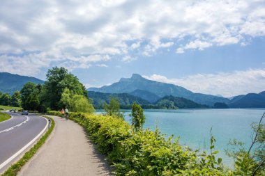 Bikeway Gölü Attersee boyunca