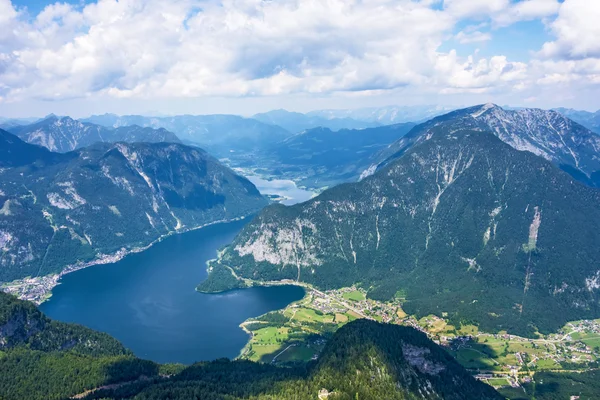 Obertraun, Lago Hallstatt - vista desde Dachstein — Foto de Stock