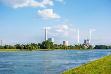 Takım enerji santrali ve sabit kömür yakıtlı elektrik santrali Rheinhafen-Dampfkraftwerk Karlsruhe Enbw