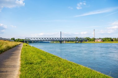 Rhine köprü Karlsruhe, Almanya