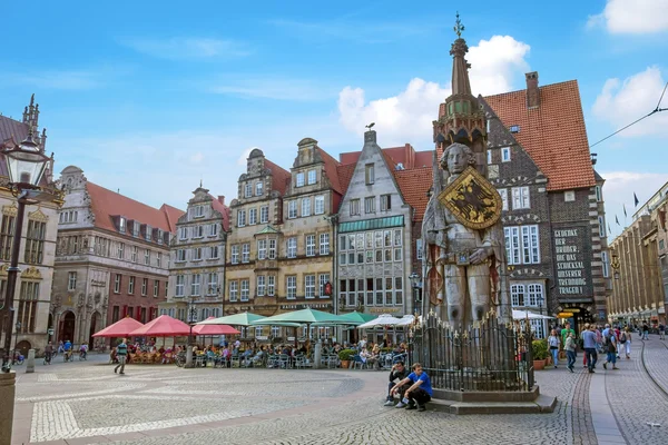 Mercado de Bremen, casco antiguo con estatua de Roland — Foto de Stock