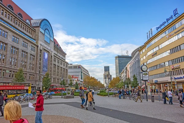 Mall KaDeWe, plaza Wittenbergplatz, Berlín — Foto de Stock