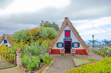 Tipik üçgen ev, Madeira