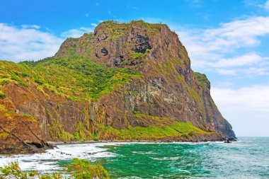 Eagle Rock, Penha de Aguia, Madeira  clipart