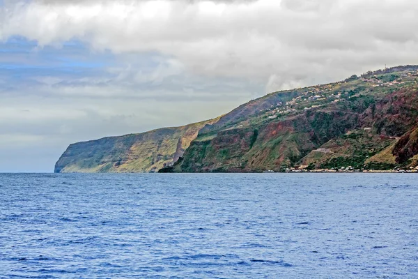 Offshore Visa nära Calheta, Madeira — Stockfoto